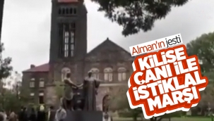 Almanya'da kilise çanıyla İstiklal Marşı çalındı