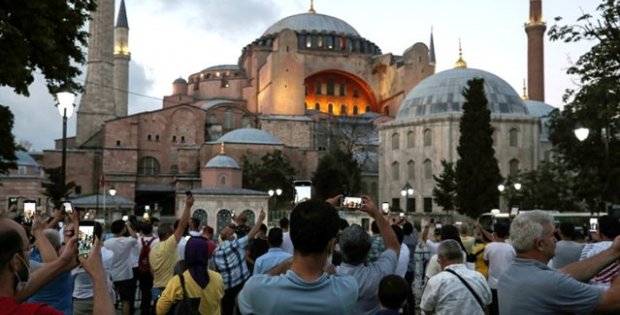 Diyanet İşleri Başkanı Ali Erbaş yanıt verdi: Ayasofya Camii'nin ismi değişecek mi?