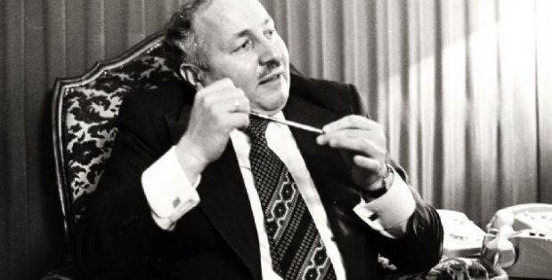 Necmettin Erbakan'ın açıkladığı Demokratur nedir?