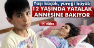 Annesine O Bakıyor