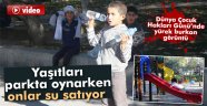 Yaşıtları parkta oynarken onlar su satıyor