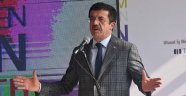 Zeybekci: Belediyenin kafelerinde alkol satışını neden kaldıralım?